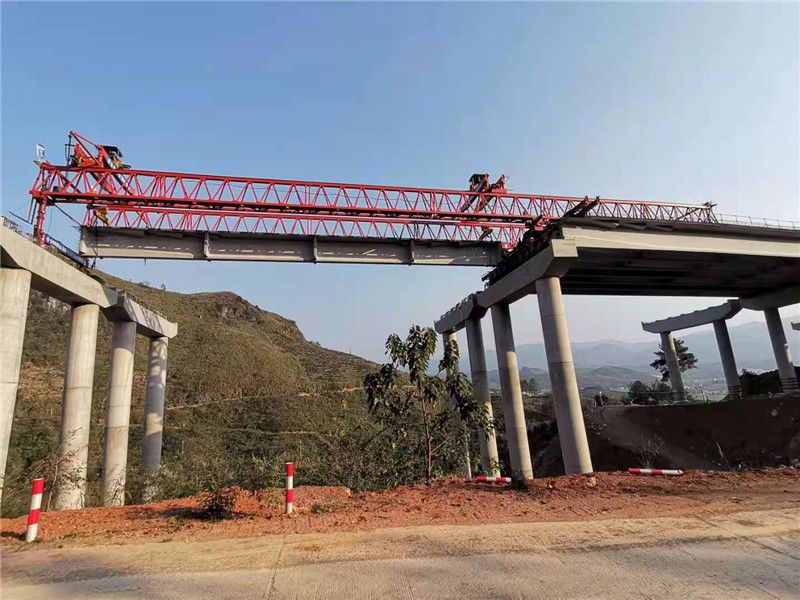 起重機的操作規(guī)程主要有哪些內容